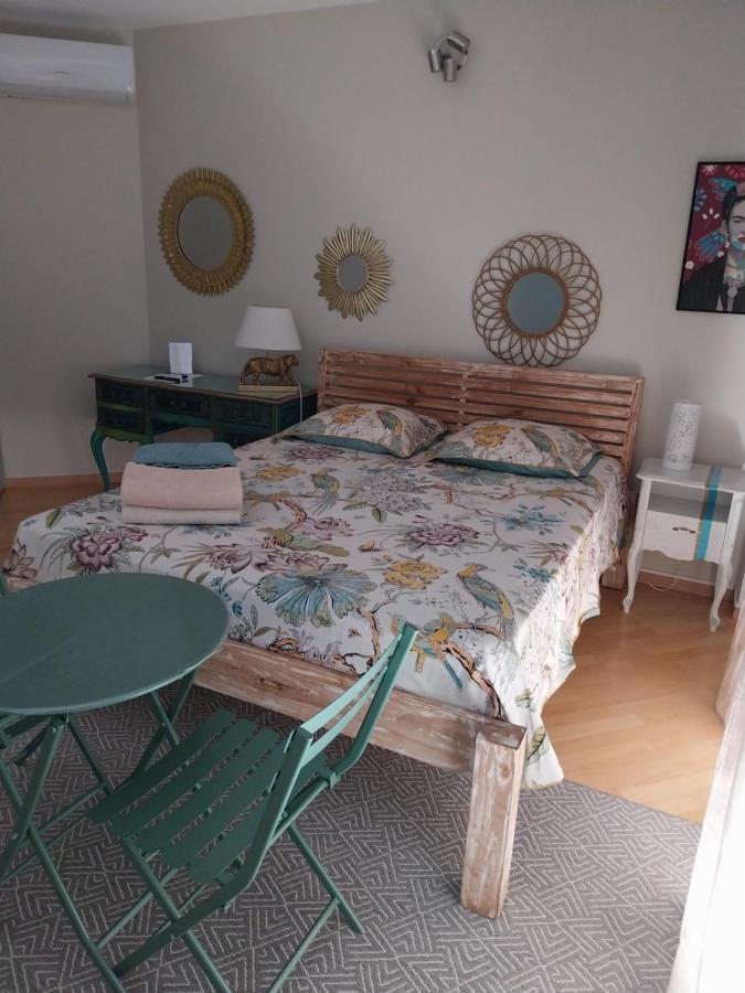 Appartement Le Cocon Perche A La Possession Extérieur photo
